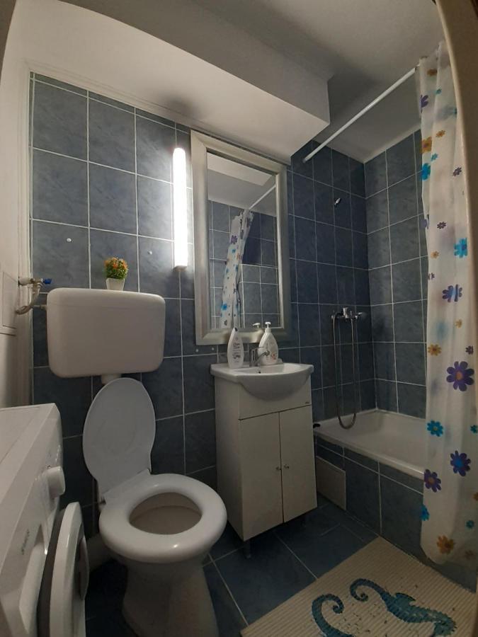 Studio Ultracentral Cu Balcon Onesti Exterior foto